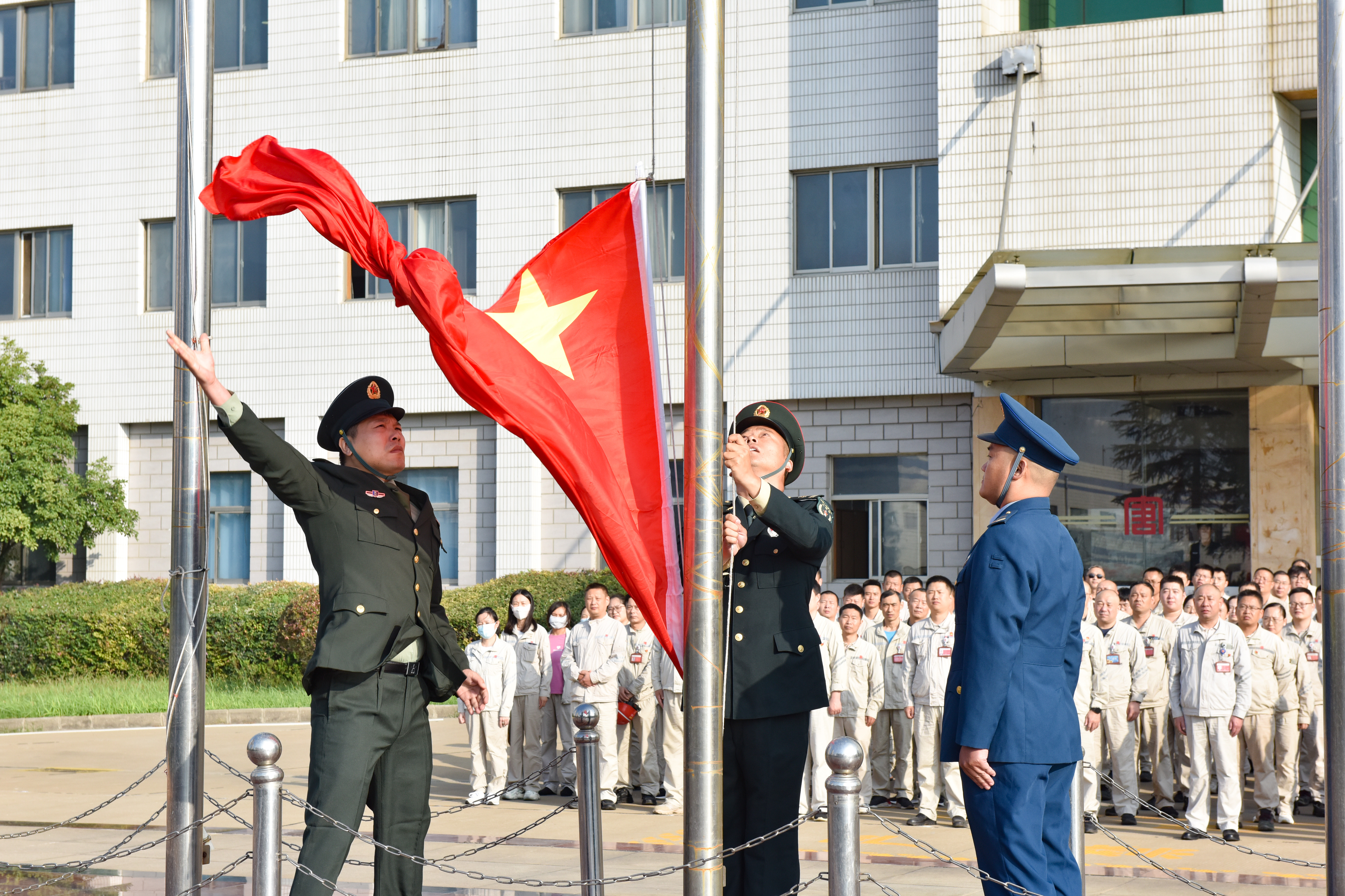 1727591260598075541.jpg 8417.jpg