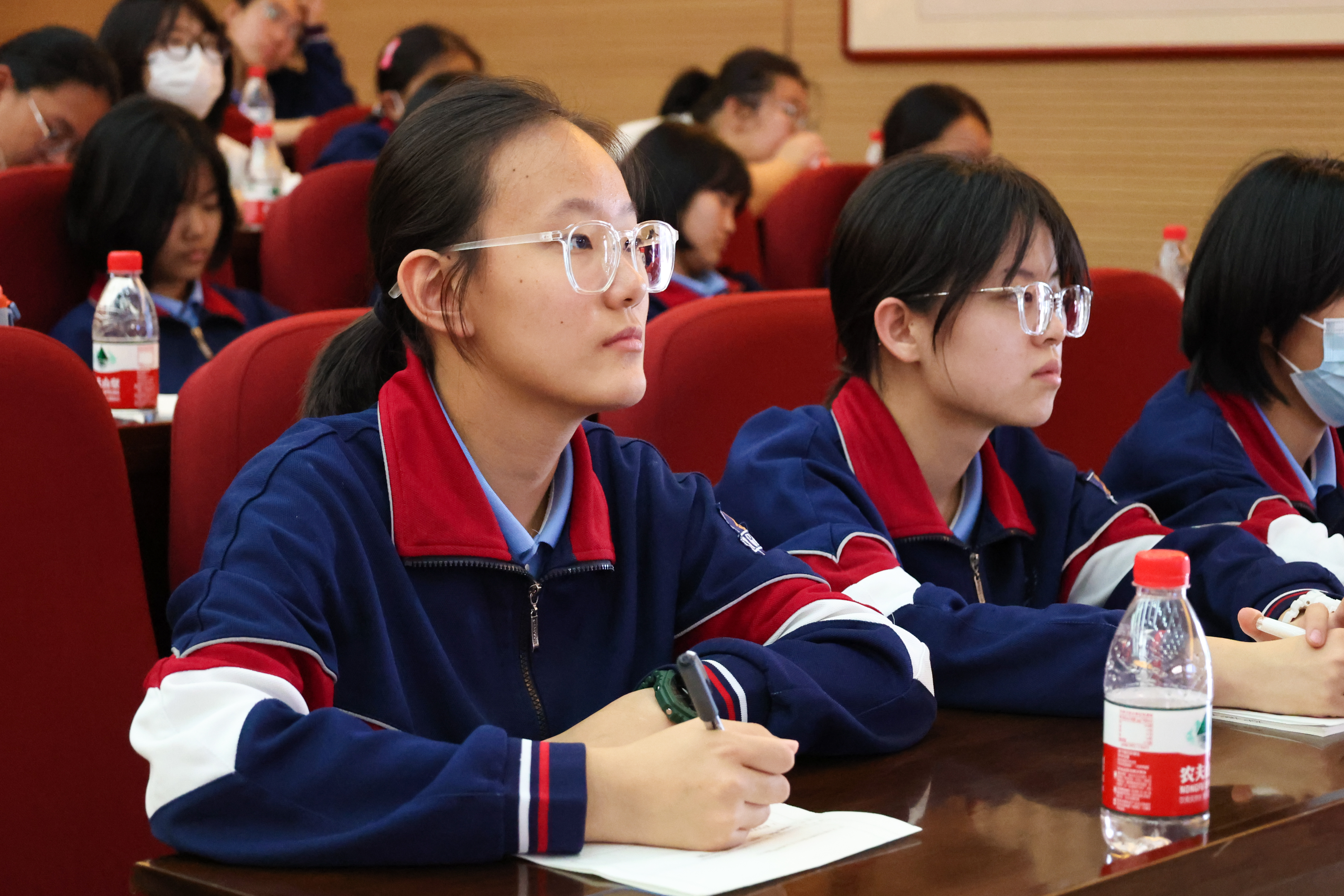 1729747478409048872.jpg 大唐启明星课堂-6.jpg